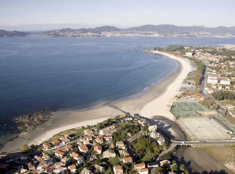 Apartamento Primera Linea Playa D Samil Vigo Esterno foto